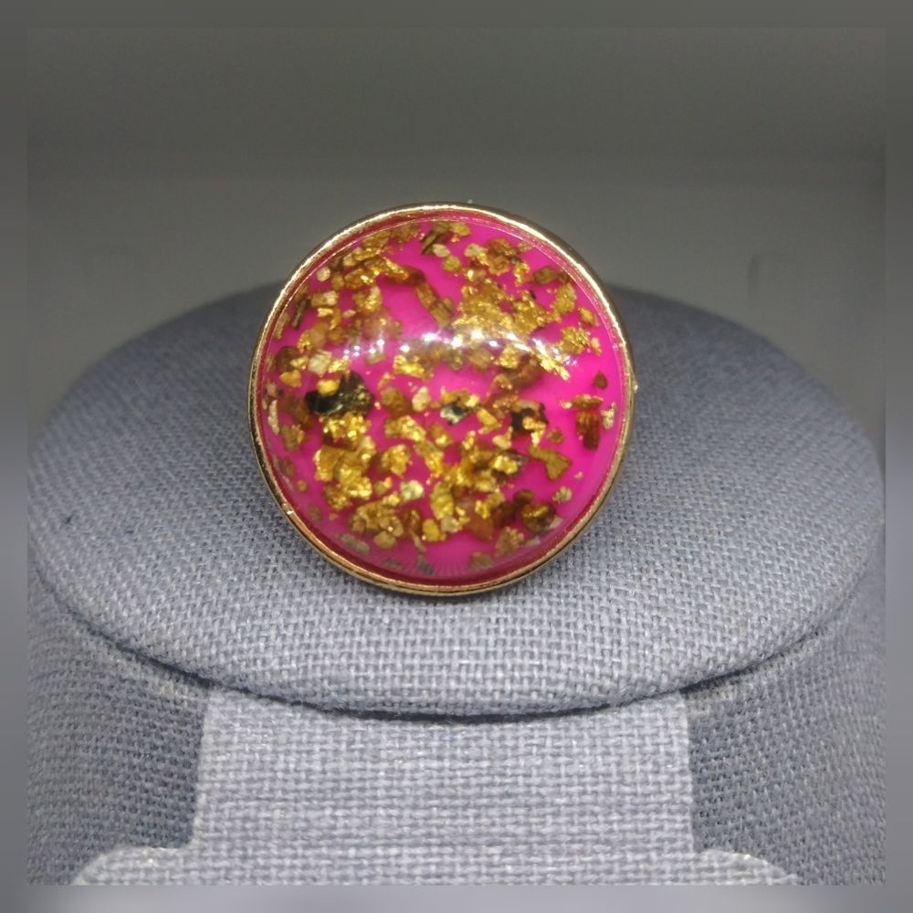 NWT Stunning Artisan Fashion Gold Pink Statement Ring 9.5